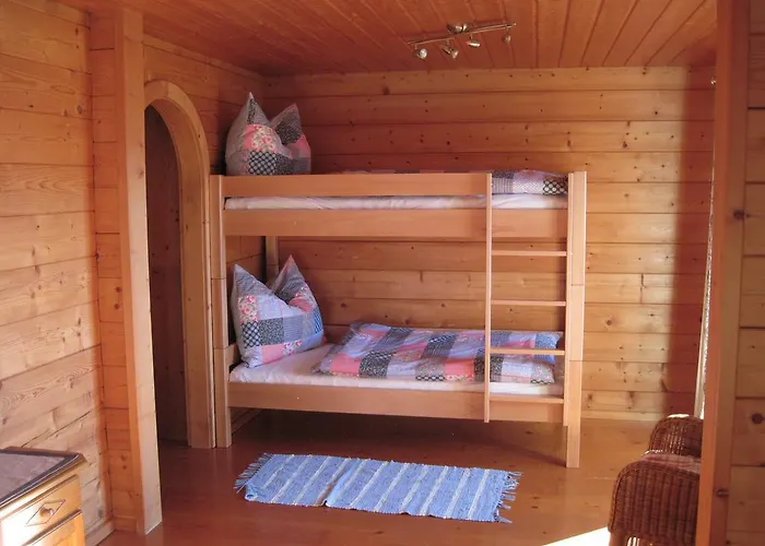 Semesterbostad Ferienhaus Hoellwart